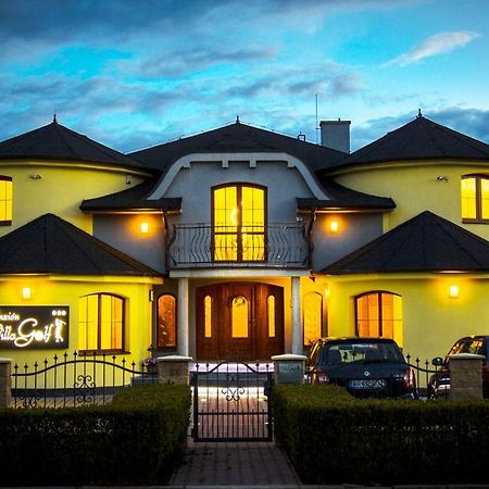 Villa Golf Sliac Bagian luar foto